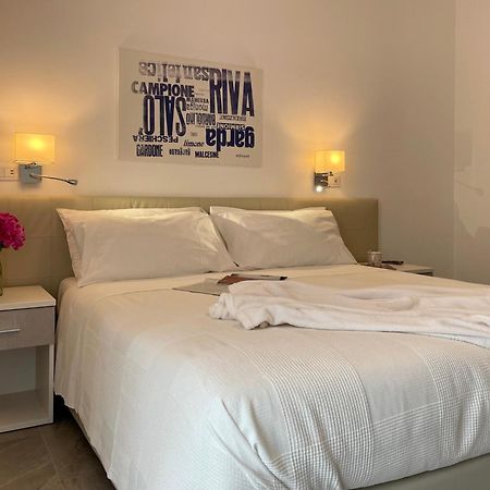 Du Lac Aparments Desenzano del Garda Eksteriør bilde