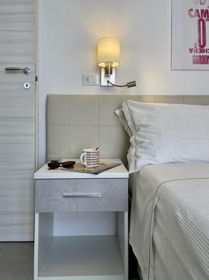 Du Lac Aparments Desenzano del Garda Eksteriør bilde